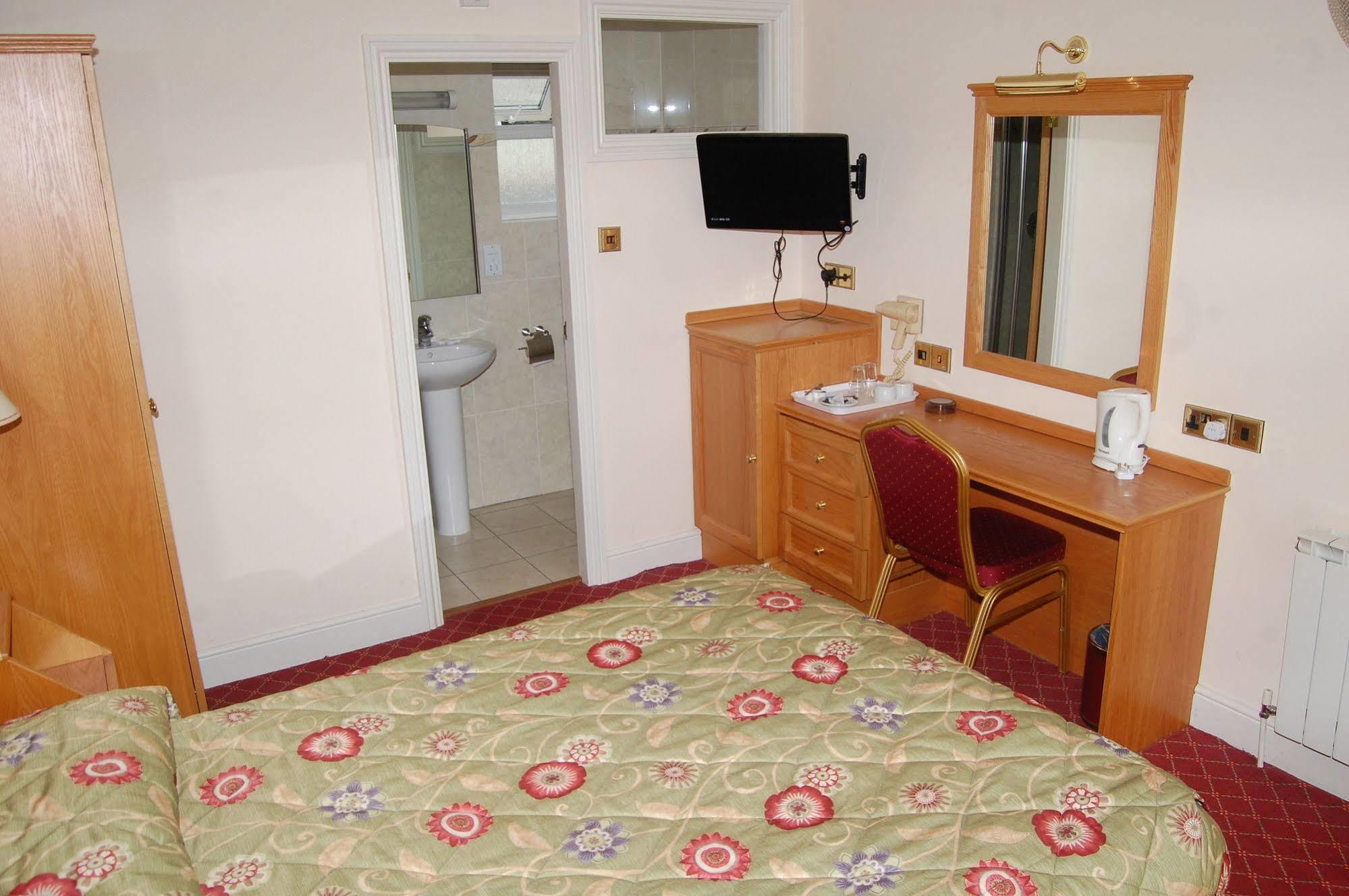 Viking Hotel Лондон Екстериор снимка