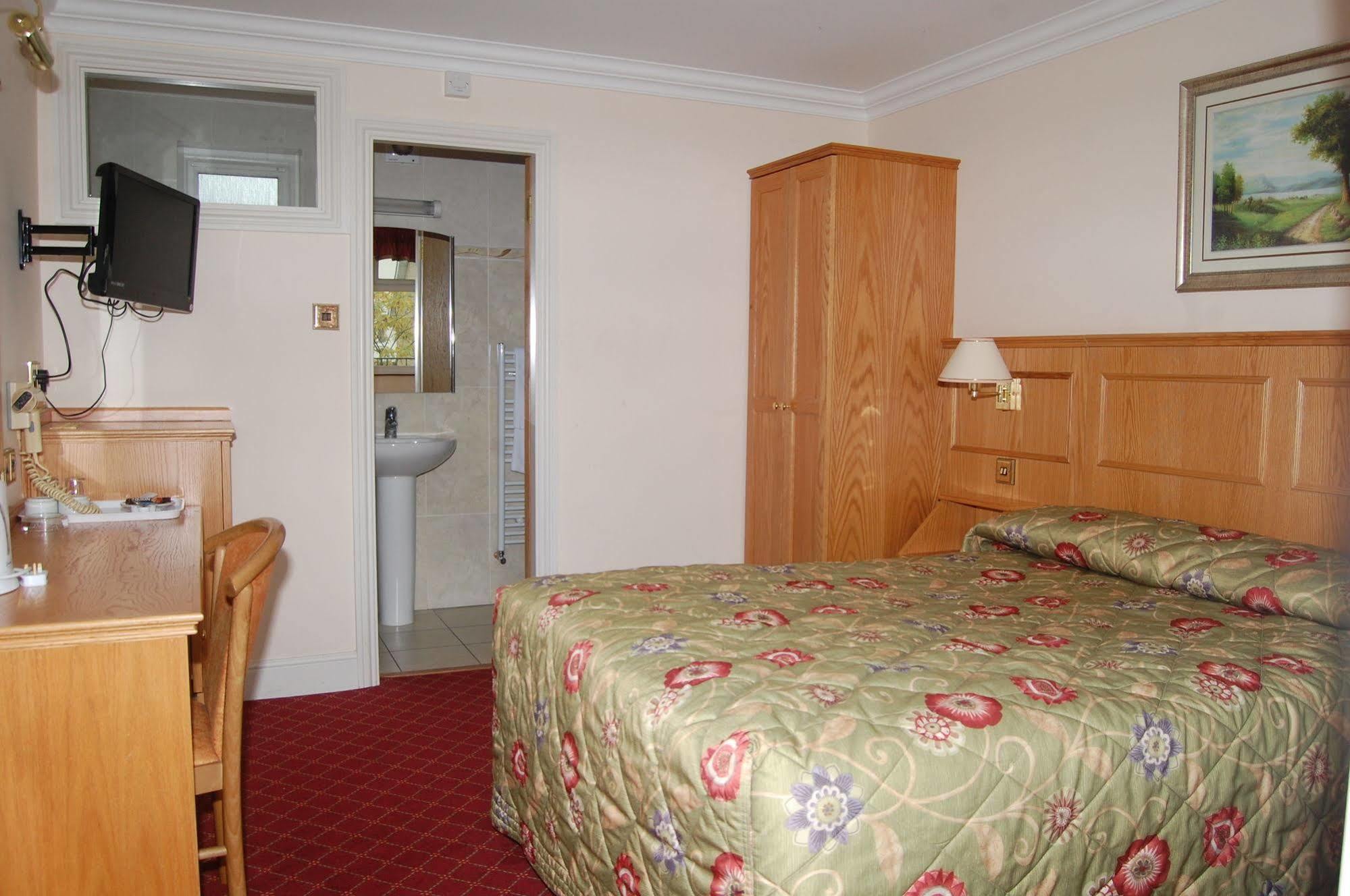 Viking Hotel Лондон Екстериор снимка