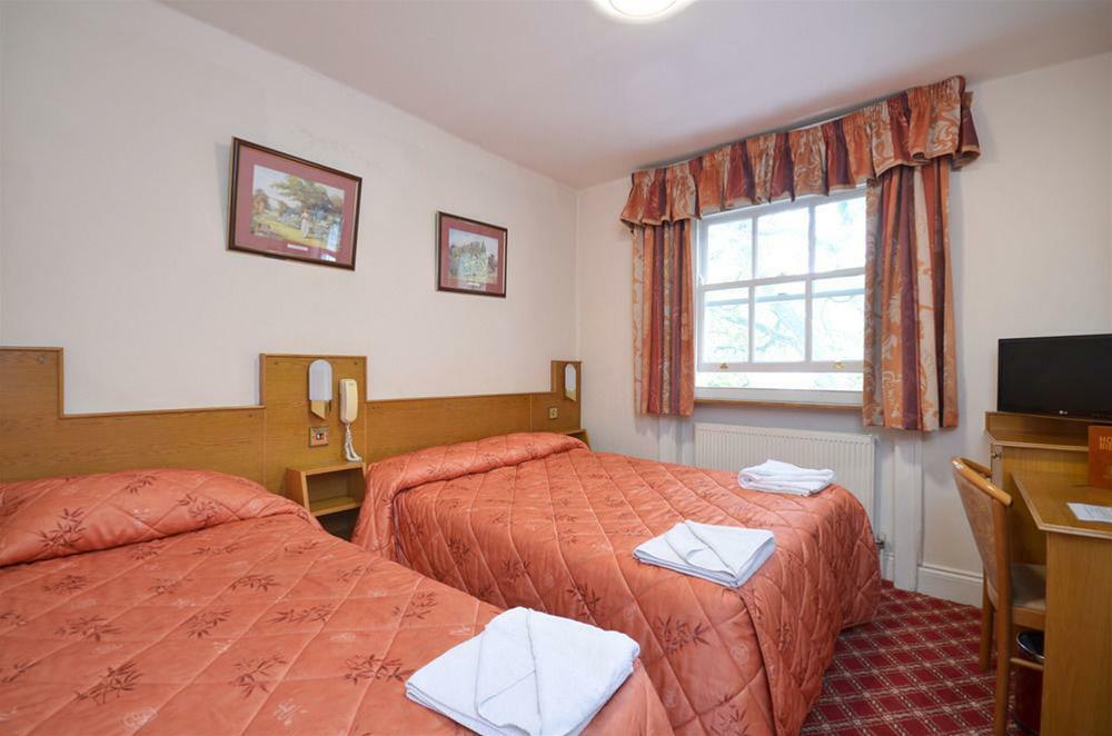 Viking Hotel Лондон Екстериор снимка