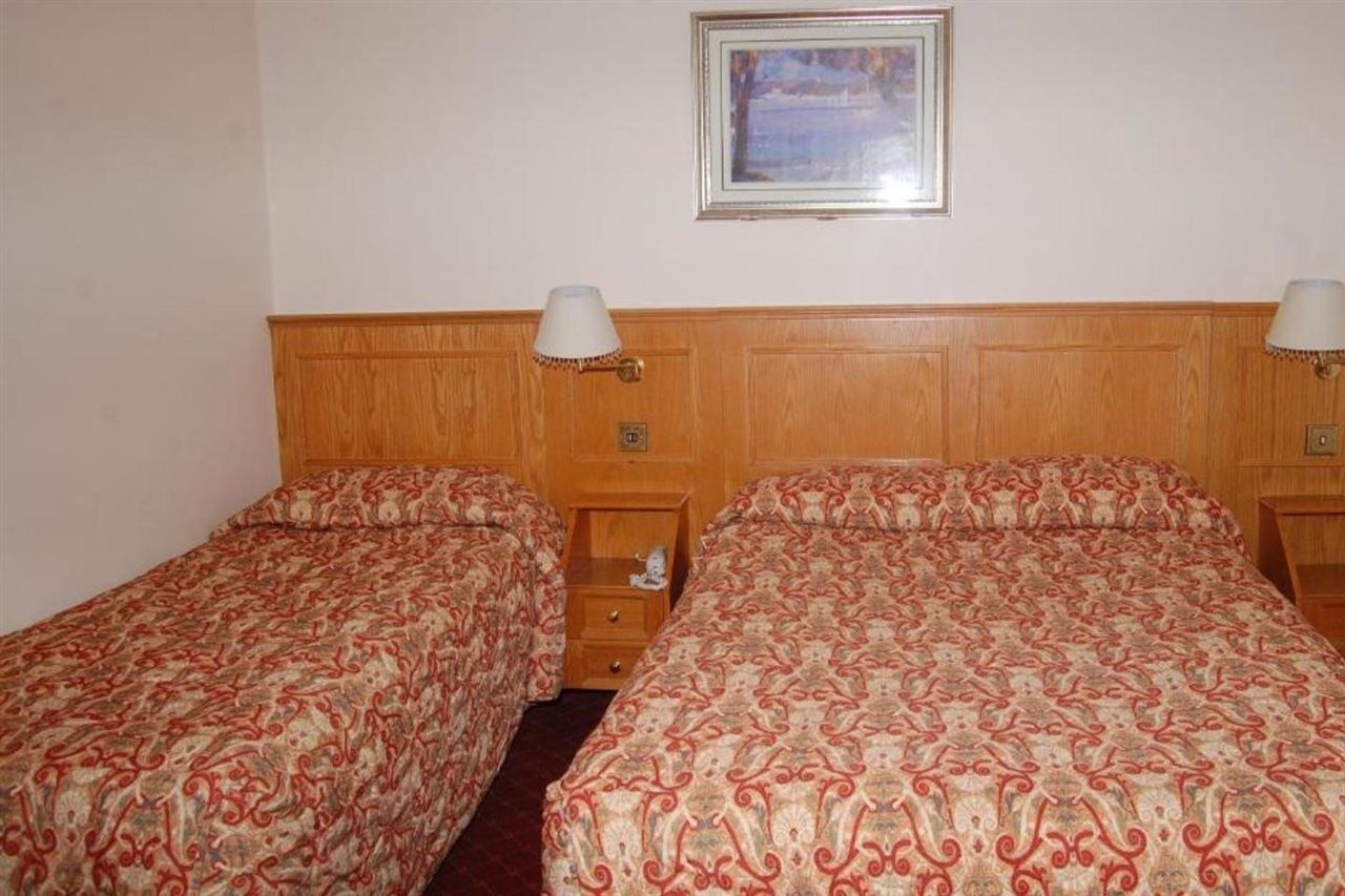 Viking Hotel Лондон Екстериор снимка